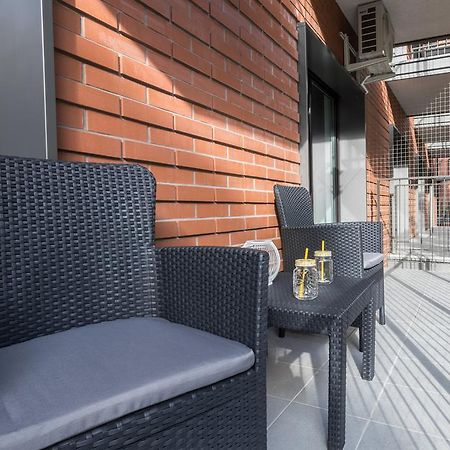 Cityheaven With Parking And Ac Krakow Luaran gambar